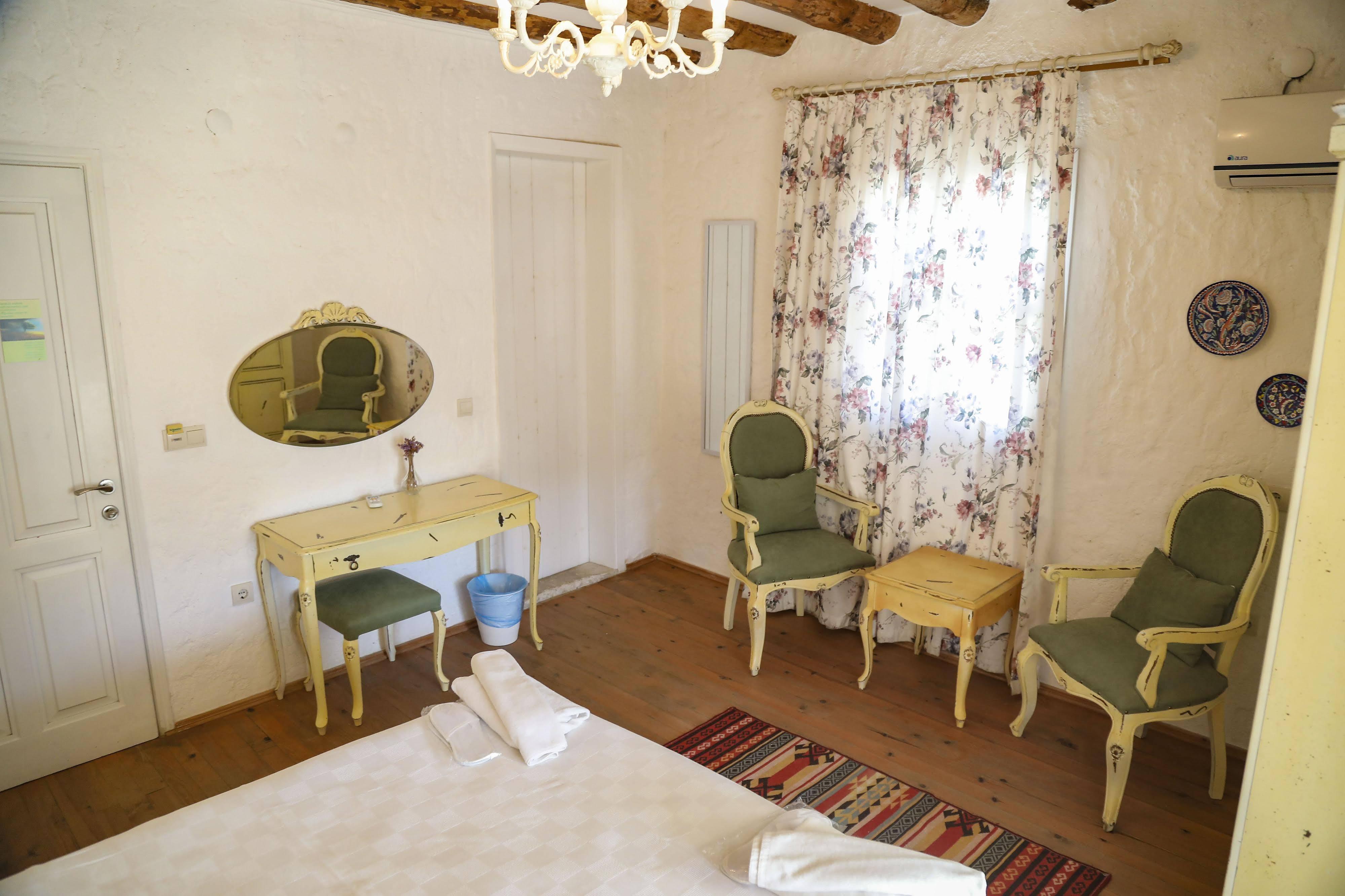 Sari Gelin Alacati Hotel Exteriör bild